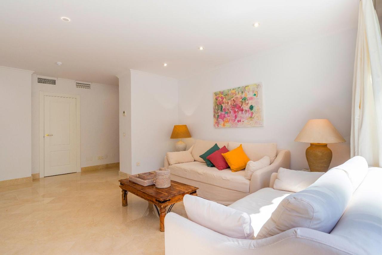 Elviria Playa White Pearl Beach Marbella Exterior photo