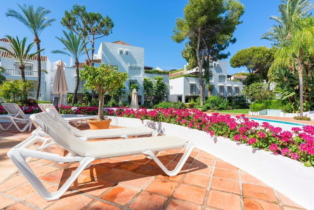 Elviria Playa White Pearl Beach Marbella Exterior photo