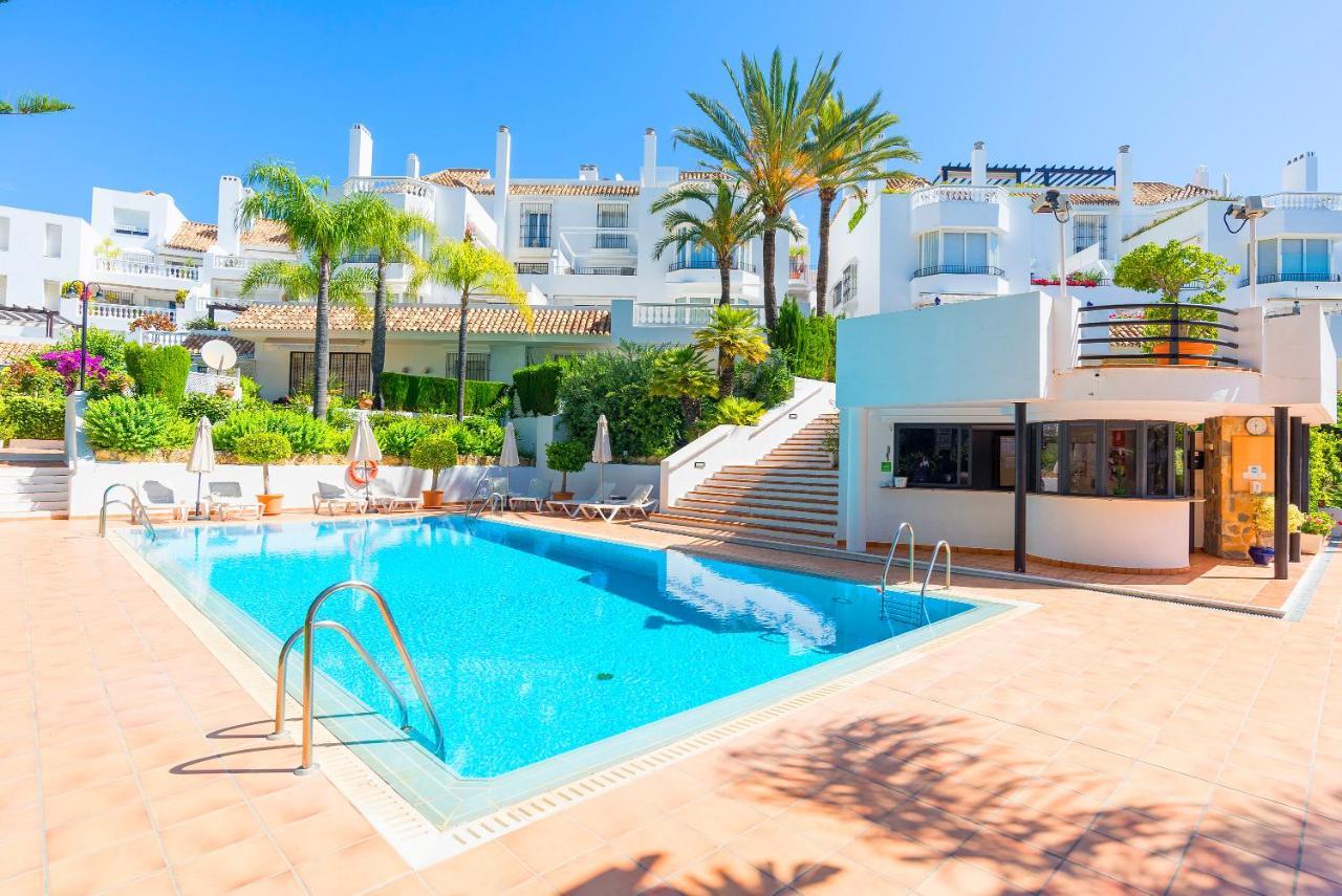 Elviria Playa White Pearl Beach Marbella Exterior photo