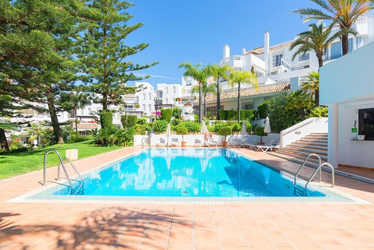 Elviria Playa White Pearl Beach Marbella Exterior photo