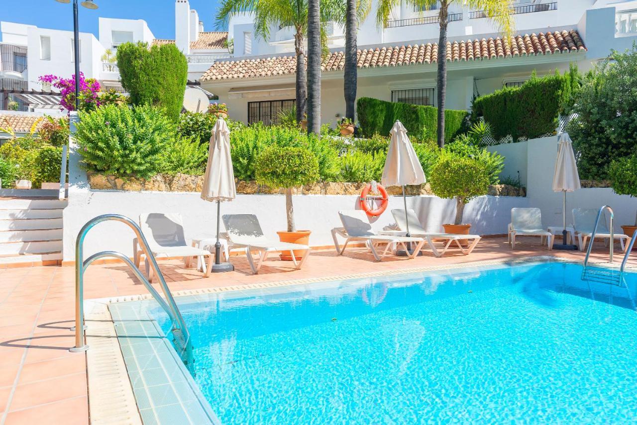 Elviria Playa White Pearl Beach Marbella Exterior photo