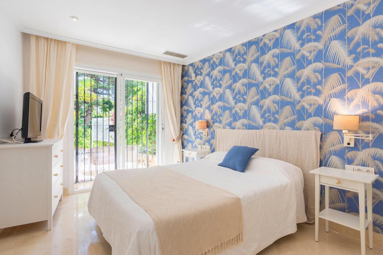 Elviria Playa White Pearl Beach Marbella Exterior photo