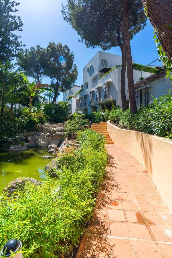 Elviria Playa White Pearl Beach Marbella Exterior photo