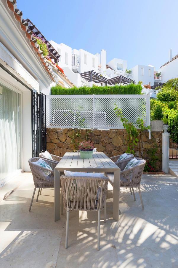 Elviria Playa White Pearl Beach Marbella Exterior photo